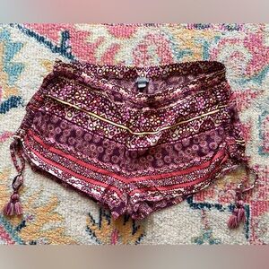 Aerie Tassel Festival Shorts Small